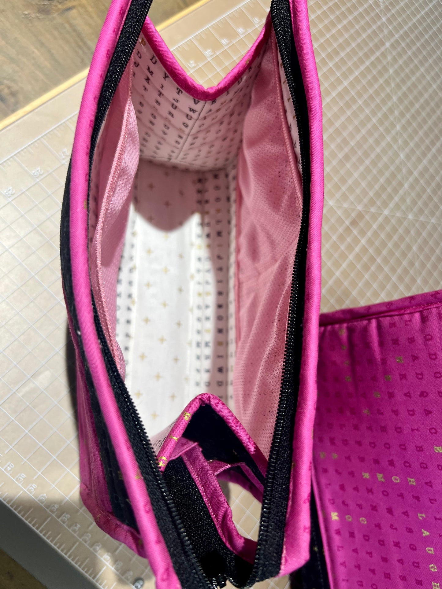 Handmade Quilted Zipper Bag; Makeup bag; Interior Mesh Pockets; Large 12 x 10 x 6" or Medium 10 x 8 x 4"